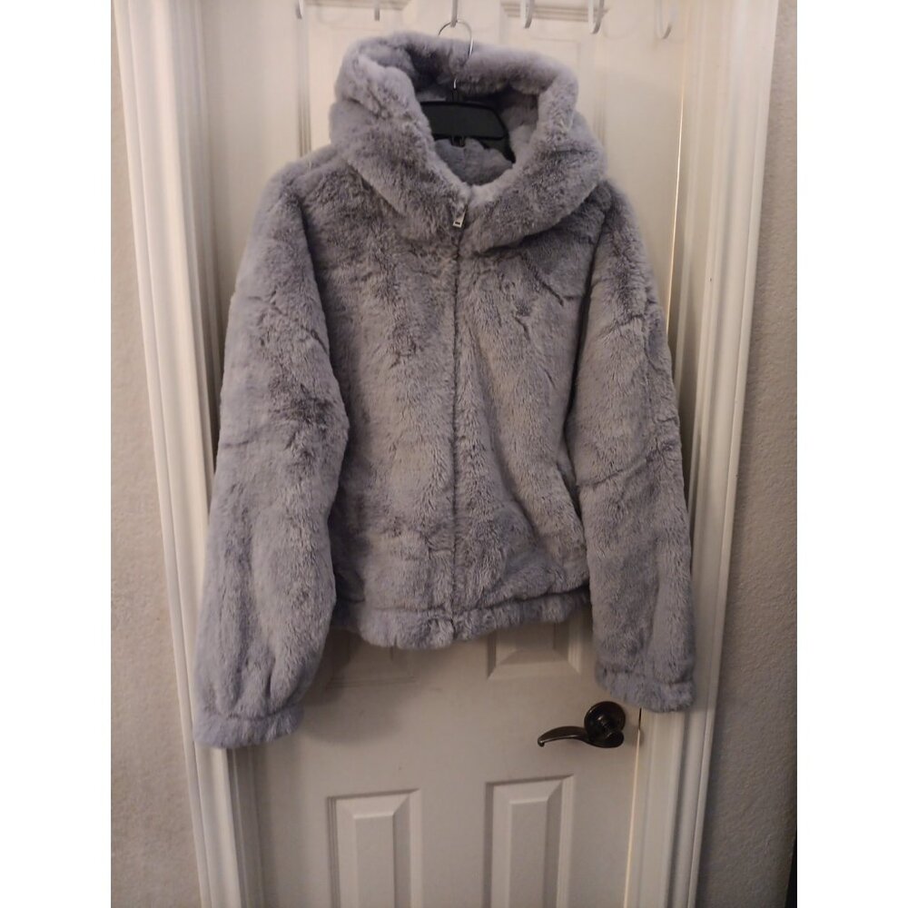 New Womens UGG Lavender Mandy Faux Fur Hoodie Jacket Soft Has Pockets Large - Picture 4 of 7